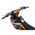 Vozidlo s oranžovým spalovacím motorem TITAN 300cc