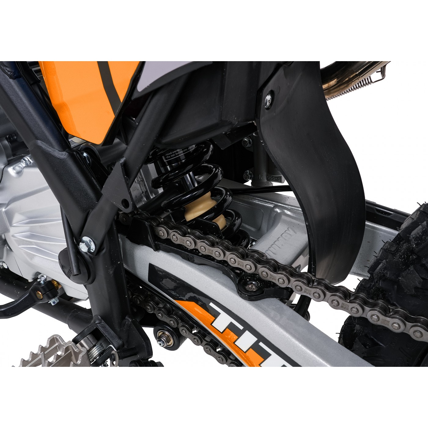 Vozidlo s oranžovým spalovacím motorem TITAN 300cc