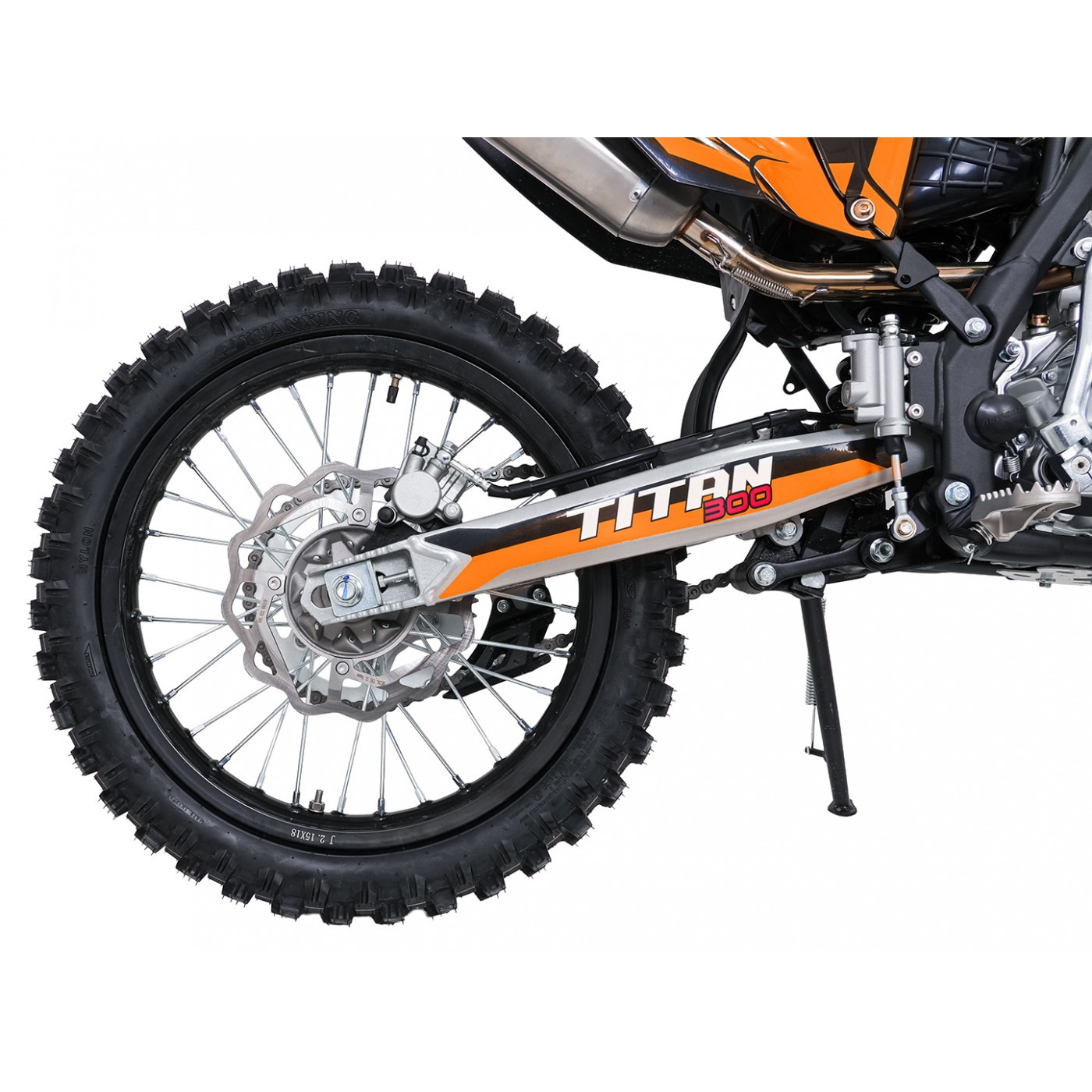 Vozidlo s oranžovým spalovacím motorem TITAN 300cc