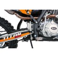 Vozidlo s oranžovým spalovacím motorem TITAN 300cc
