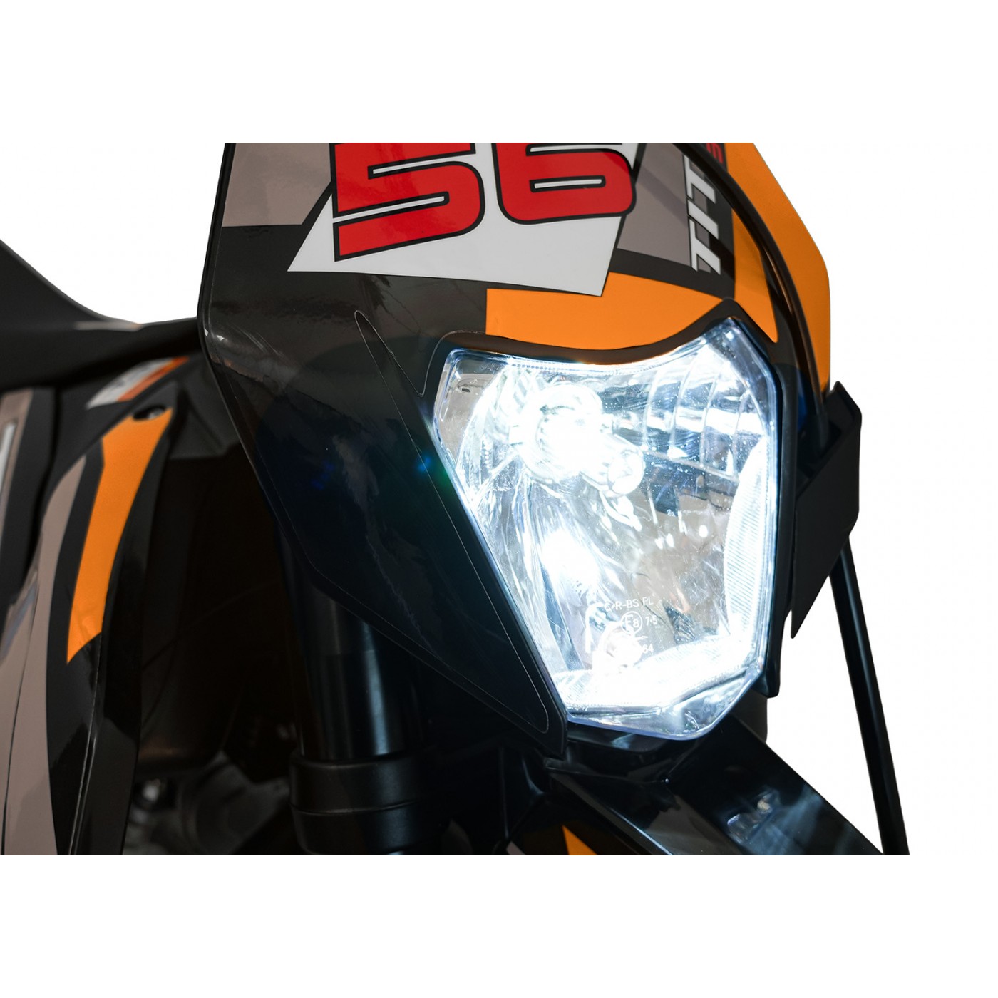Vozidlo s oranžovým spalovacím motorem TITAN 300cc