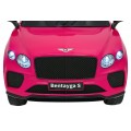 Růžové vozidlo Bentley Bentayga S