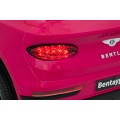 Růžové vozidlo Bentley Bentayga S