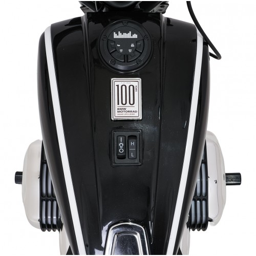 Motor vozidla BMW R18 Černá