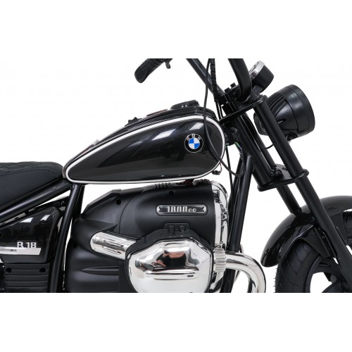 Motor vozidla BMW R18 Černá