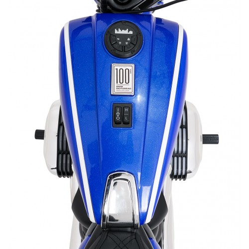 Motor vozidla BMW R18 modrý