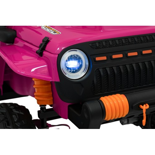 Růžové vozidlo Jeep Monster