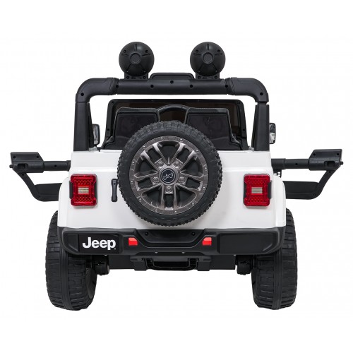 Jeep Wrangler Rubicon LIFT bílé vozidlo