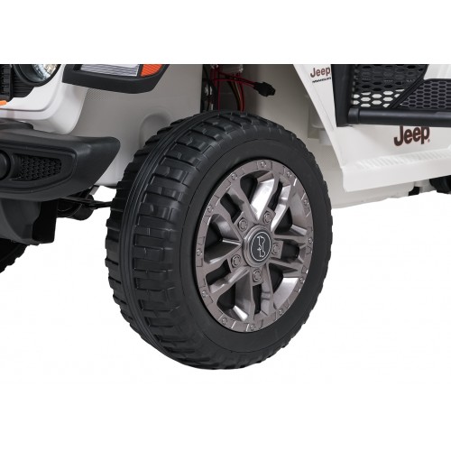 Jeep Wrangler Rubicon LIFT bílé vozidlo