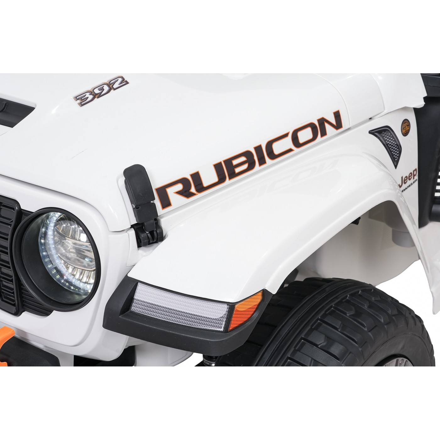 Jeep Wrangler Rubicon LIFT bílé vozidlo