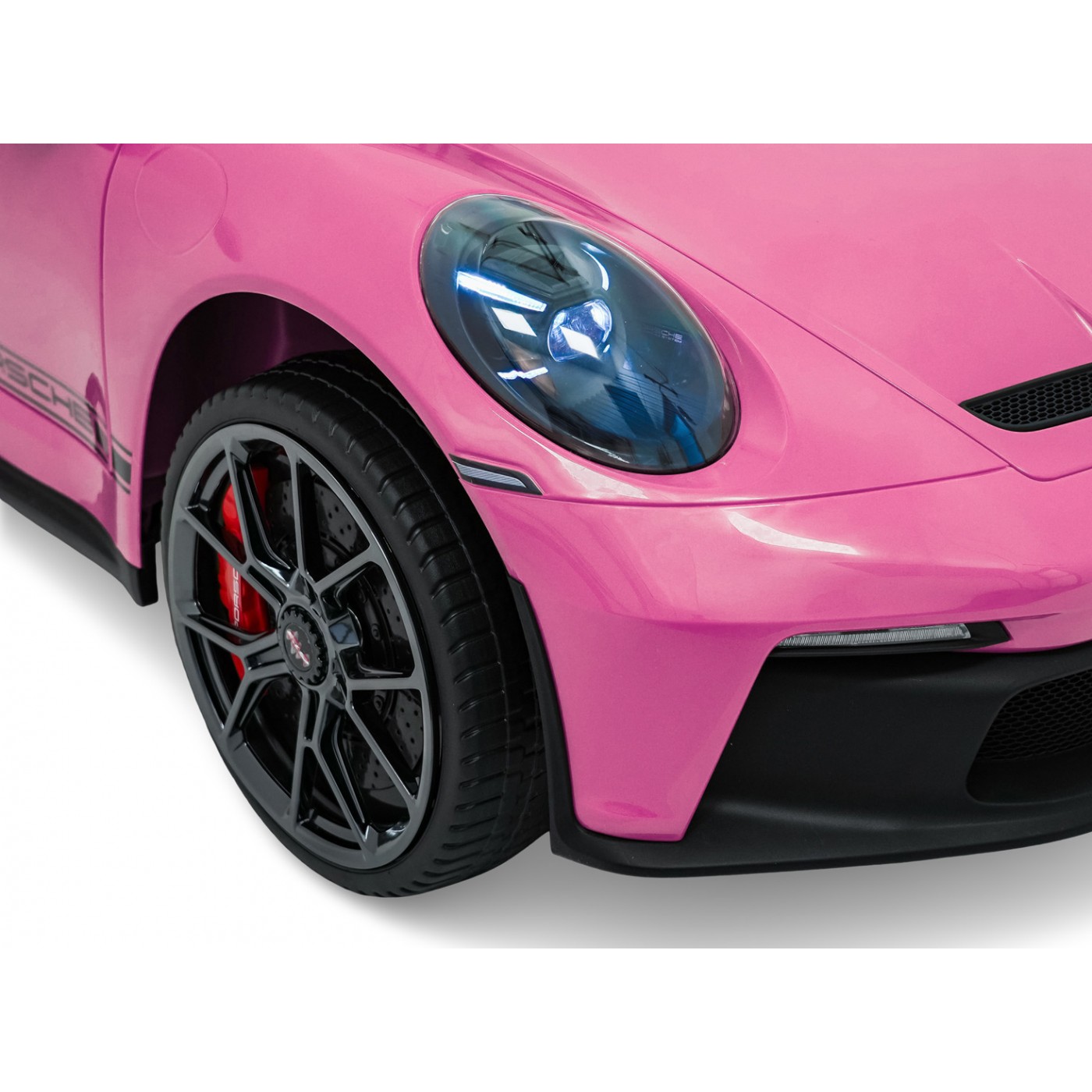 Porsche 911 GT3 Pink MP4 vozidlo