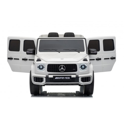 Mercedes G63 AMG bílý vůz