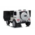 Mercedes G63 AMG bílý vůz