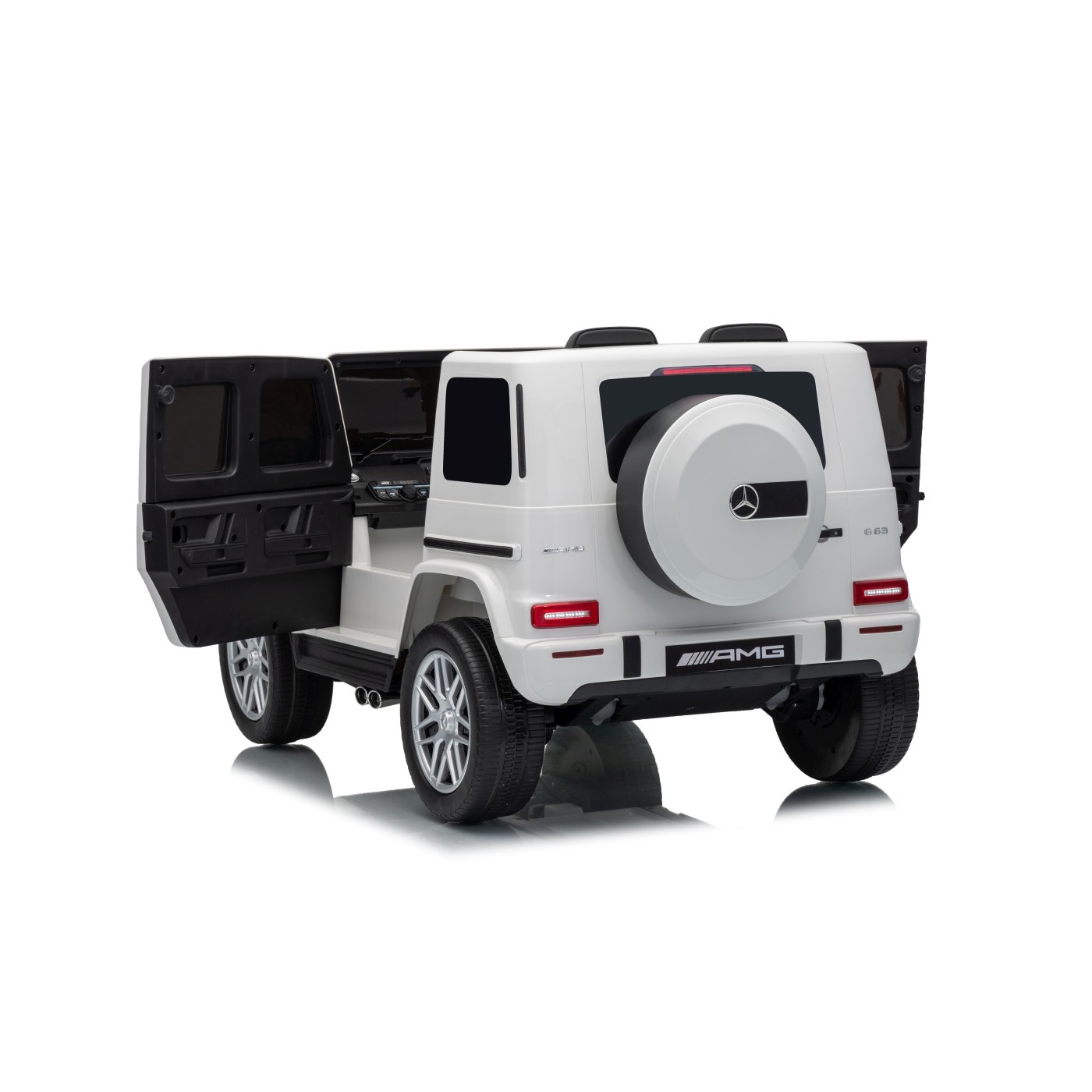 Mercedes G63 AMG bílý vůz