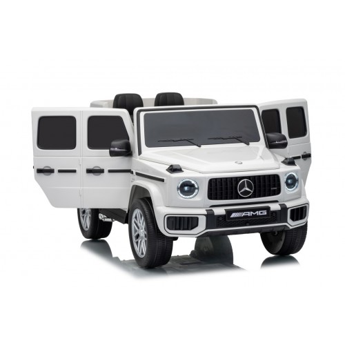 Mercedes G63 AMG bílý vůz