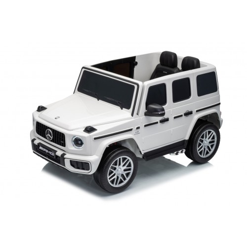 Mercedes G63 AMG bílý vůz