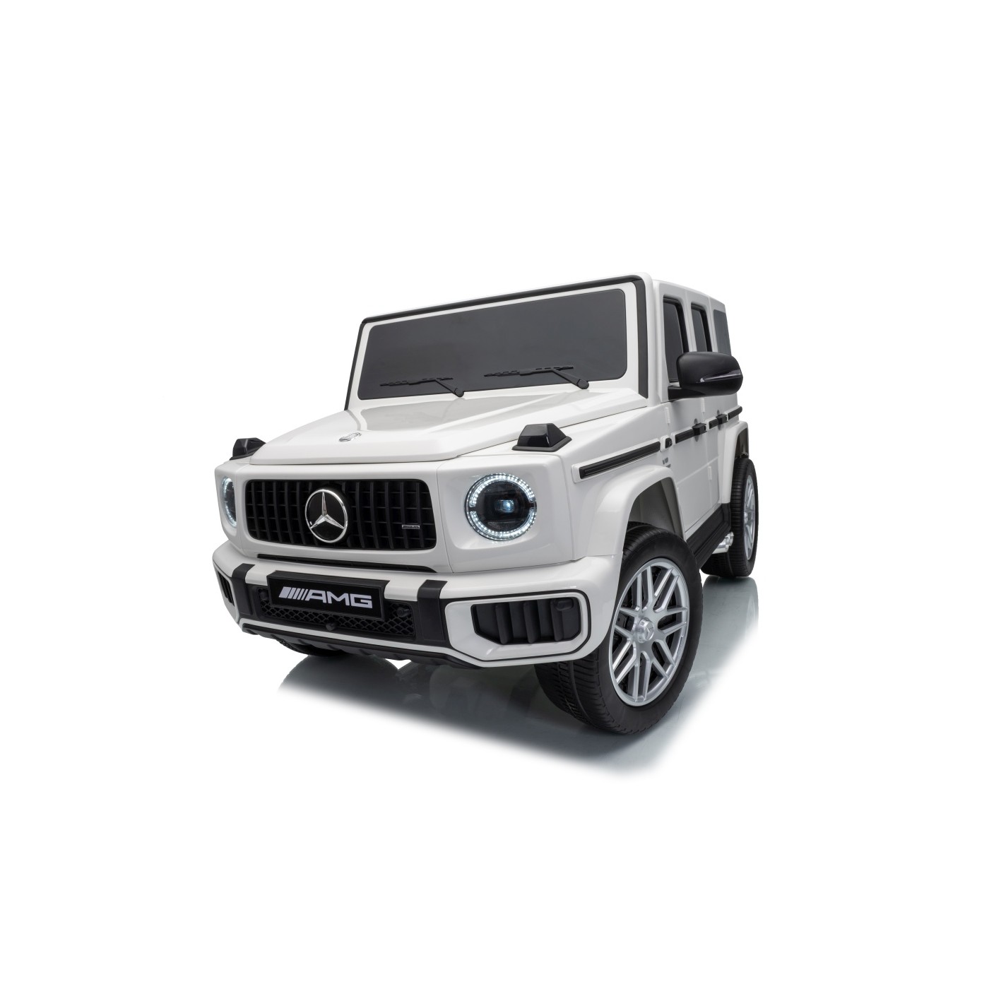 Mercedes G63 AMG bílý vůz