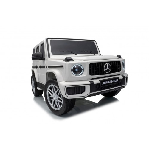 Mercedes G63 AMG bílý vůz