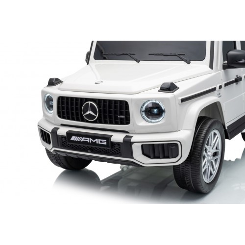 Mercedes G63 AMG bílý vůz
