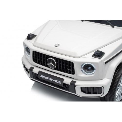 Mercedes G63 AMG bílý vůz