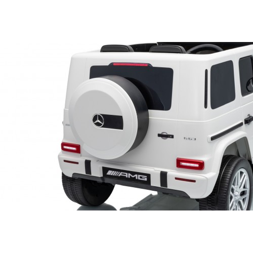 Mercedes G63 AMG bílý vůz