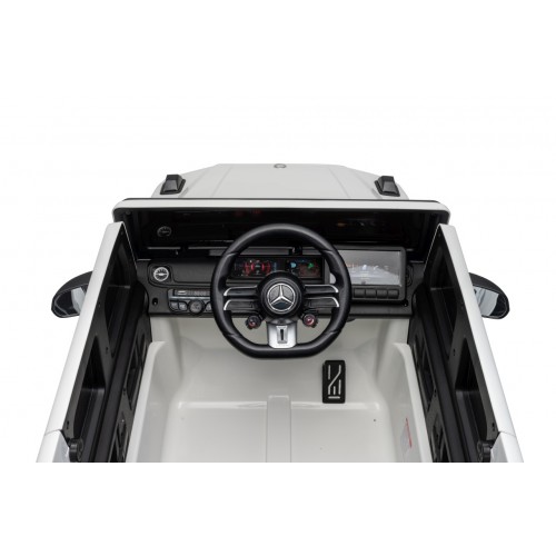 Mercedes G63 AMG bílý vůz