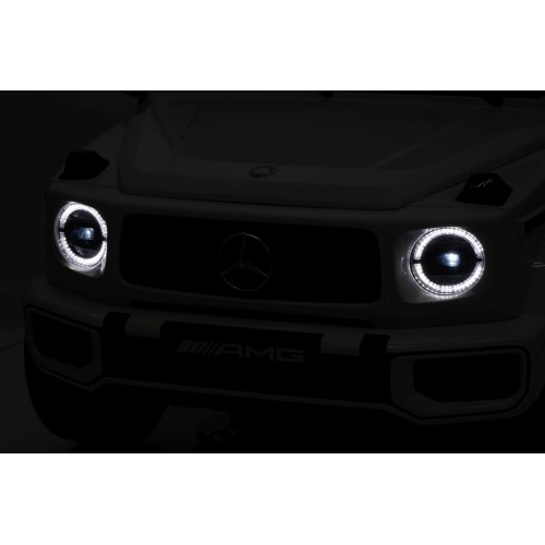 Mercedes G63 AMG bílý vůz