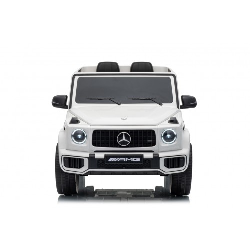 Mercedes G63 AMG bílý vůz