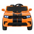 Oranžové vozidlo Dodge Durango