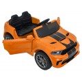 Oranžové vozidlo Dodge Durango