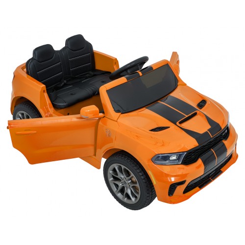 Oranžové vozidlo Dodge Durango