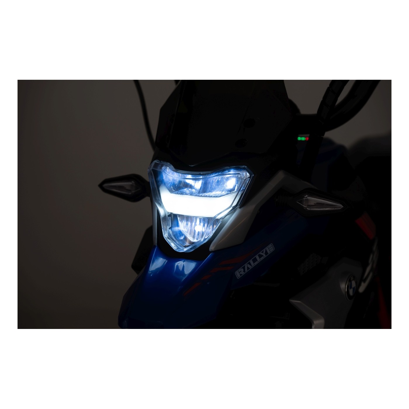 Motor vozidla BMW G310GS modrý