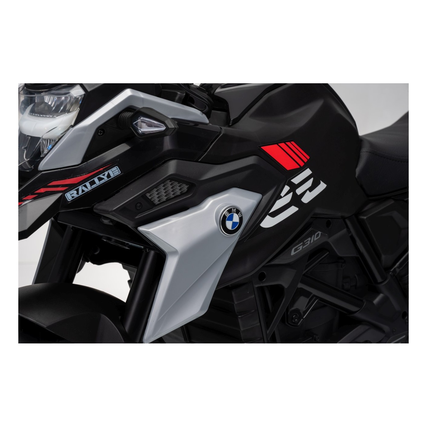 Motor vozidla BMW G310GS černý