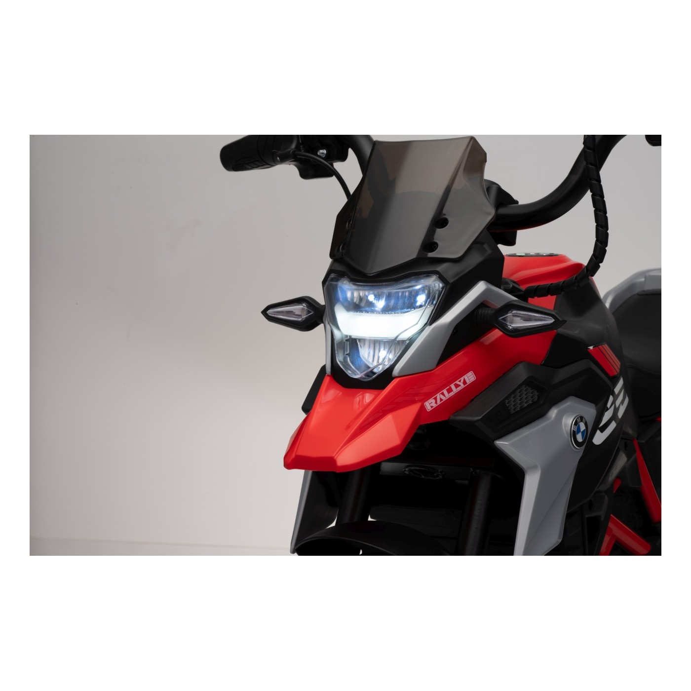 Motor vozidla BMW G310GS Červená