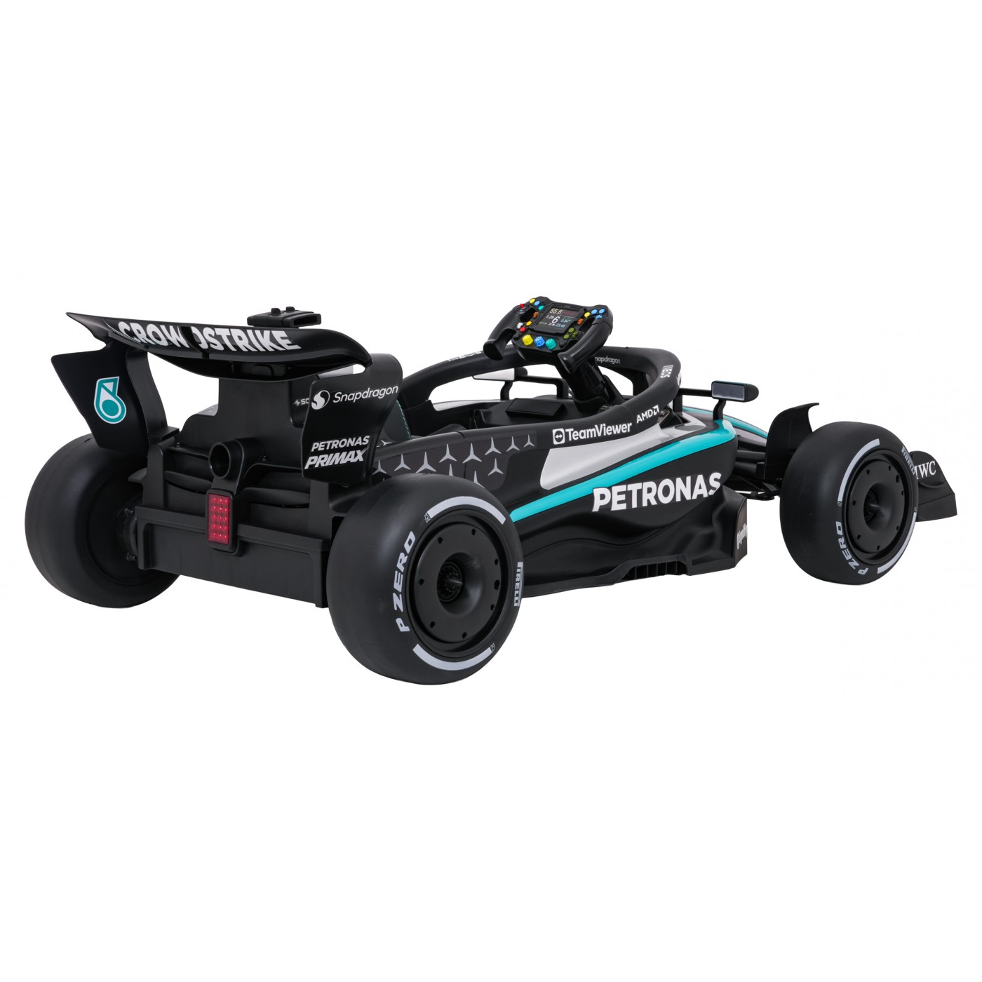 Černý závodní vůz AMG PETRONAS F1