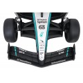 Černý závodní vůz AMG PETRONAS F1