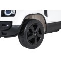 Land Rover Defender bílý vůz