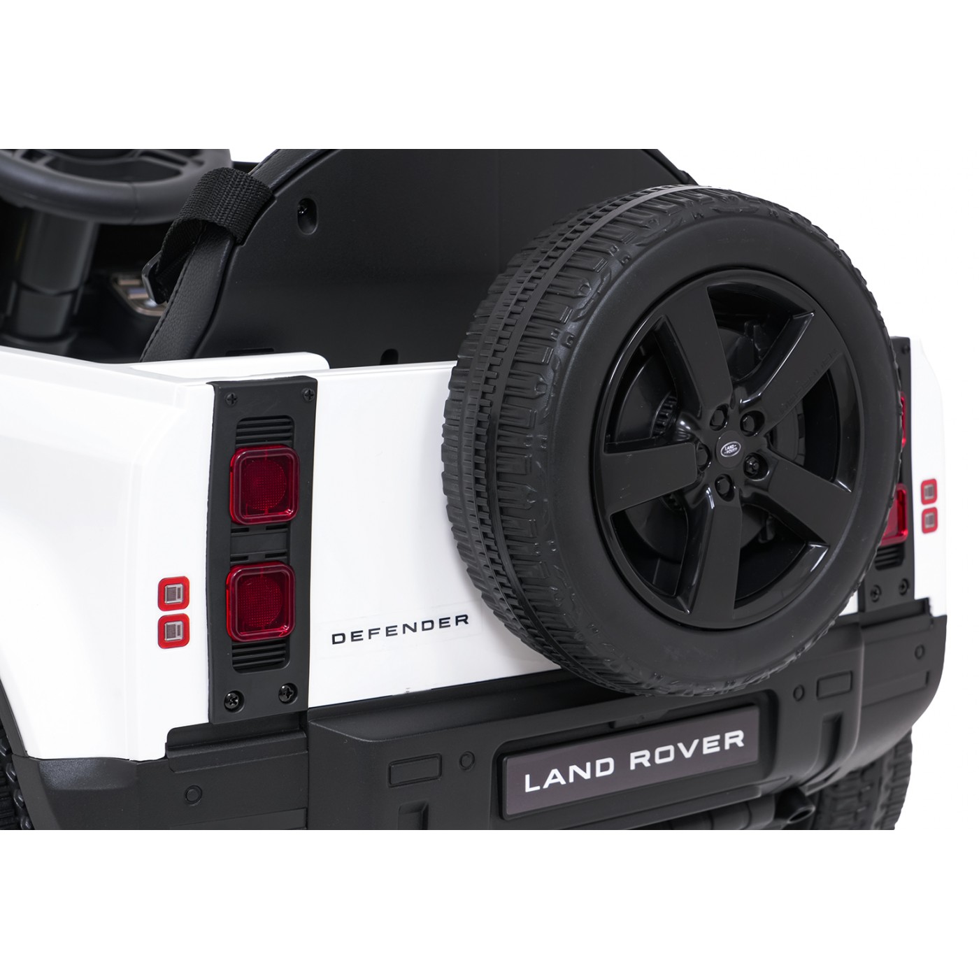 Land Rover Defender bílý vůz