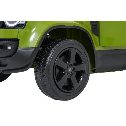 Zelené vozidlo Land Rover Defender