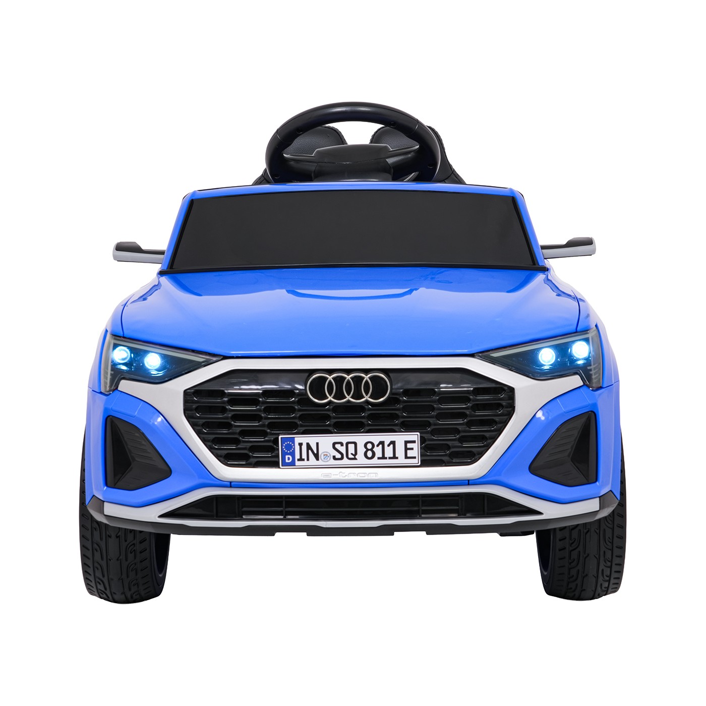 Audi SQ8 modré vozidlo