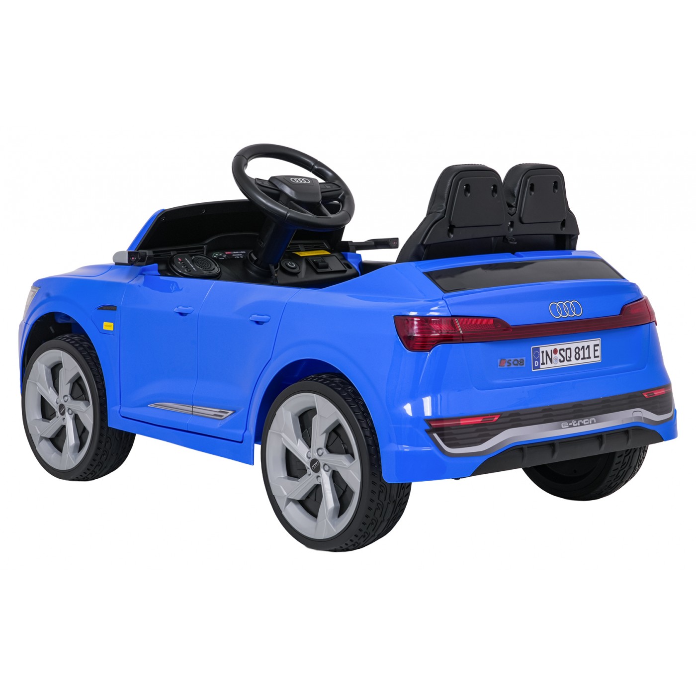 Audi SQ8 modré vozidlo