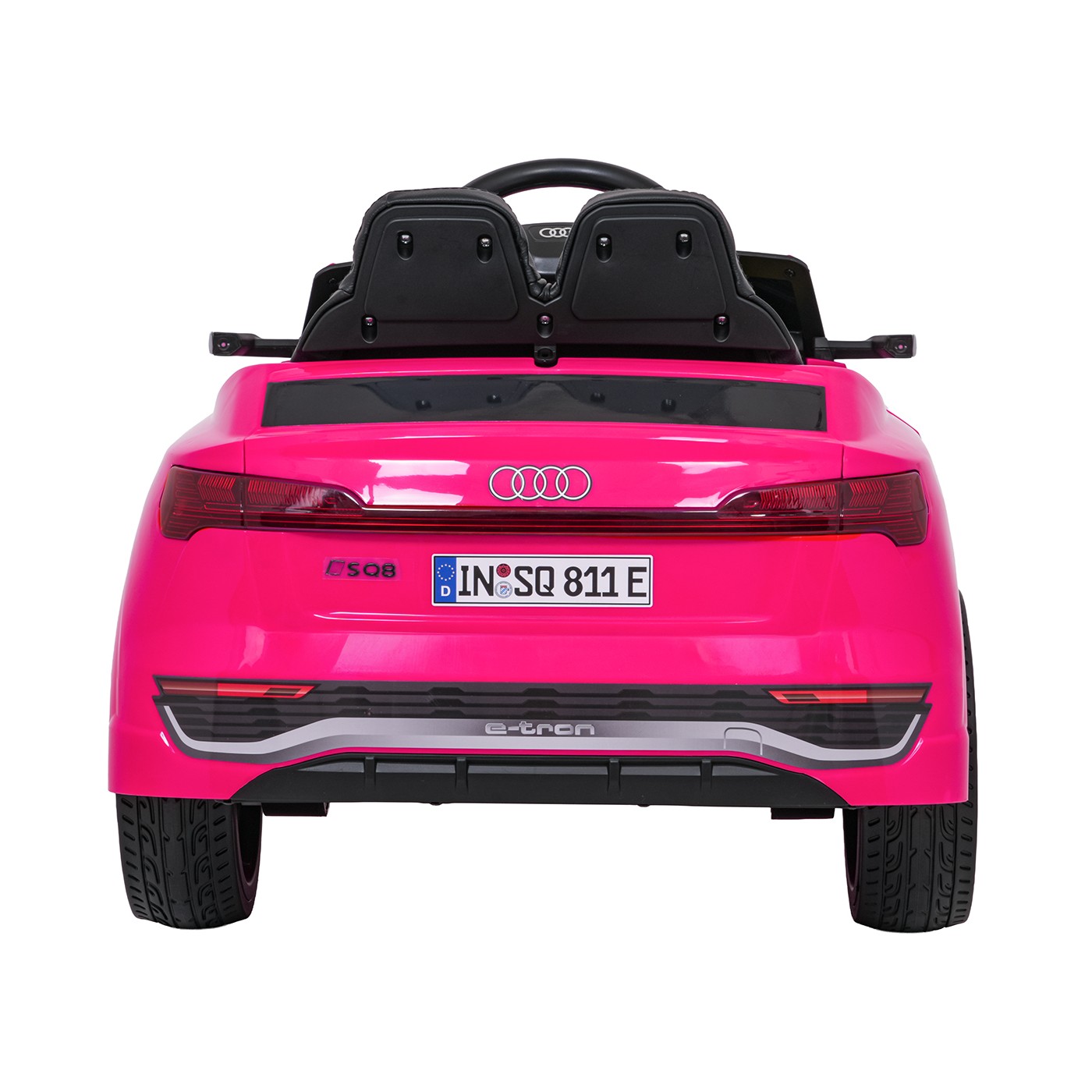 Růžové vozidlo Audi SQ8