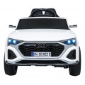Audi SQ8 bílé vozidlo