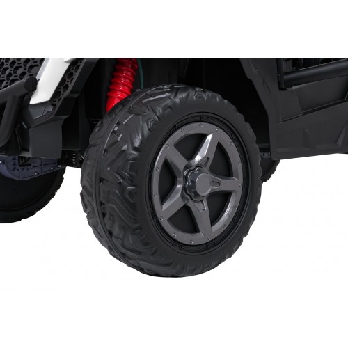 Bugina OBSERVER 4x4, bílá